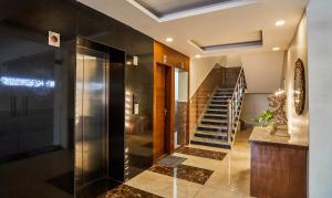 Fotografie z fotogalerie ubytování Treebo Grand Legacy Elite With Roof Top Cafe v destinaci Déhrádún