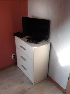 TV a/nebo společenská místnost v ubytování Agroturystyka
