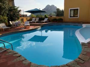 Sundlaugin á Boutique Hotel Sant'Andrea & Relais eða í nágrenninu