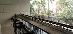 Rõdu või terrass majutusasutuses Hotel Shalva Jakarta