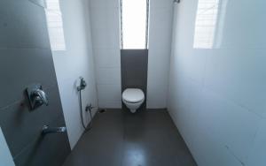 Koupelna v ubytování Hotel Aashish Deluxe Pet Friendly