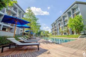 Bazén v ubytování 23 Degree Khaoyai 2 Bedroom Tropical style nebo v jeho okolí