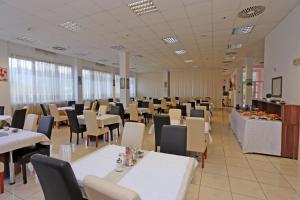 Restaurace v ubytování Hotel Play