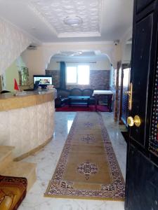 Lobbyen eller receptionen på Hotel Ain Leuh