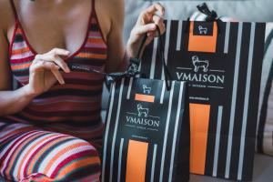 Vmaison Hotel Messina的证书、奖牌、标识或其他文件