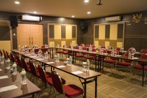 Konferenční prostory v ubytování Green Red Hotel Syariah Jombang