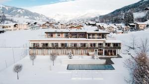 Mynd úr myndasafni af ACTIVE by Leitner's í Kaprun