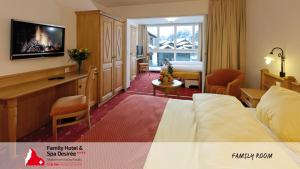 Μια τηλεόραση ή/και κέντρο ψυχαγωγίας στο Family Hotel Desirée