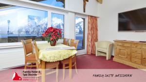 Μια τηλεόραση ή/και κέντρο ψυχαγωγίας στο Family Hotel Desirée