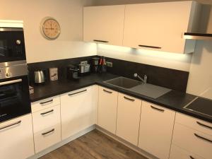 Afbeelding uit fotogalerij van The One Suite Annecy in Annecy +27 foto's