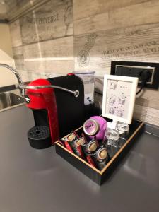 Coffee and tea making facilities at Catania Sun&Sea - Sun Home