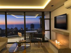 Gallery image of The Solis Penthouse in Cape Town