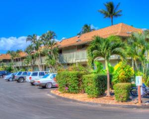 Gallery image of Kihei Bay Surf 130- Garden View Studio, FREE PARKING in Kihei