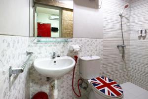 Ένα μπάνιο στο Kamariska Hostel +37 φωτογραφίες