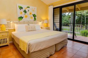 Un ou plusieurs lits dans un hébergement de l'établissement Number 2 On The Beach | Beautiful Beachfront Villa