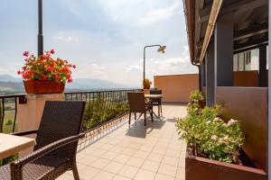 Balcone o terrazza di Albergo Il Cacciatore