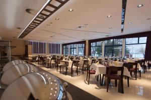 Restoran või mõni muu söögikoht majutusasutuses Premium Hotel Panoráma