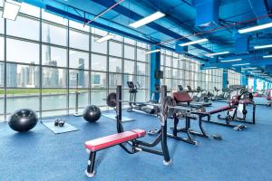 Fitness centrum a/nebo fitness zařízení v ubytování Canal Central Hotel Business Bay