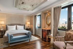 Cama ou camas em um quarto em Rixos Pera Istanbul mais 37 fotos