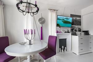 Η κουζίνα ή μικρή κουζίνα στο Club Replay Apartment