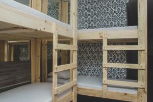 Cama ou camas em um quarto em Social Hostel