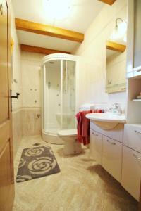 Kylpyhuone majoituspaikassa Vineyard Cottage Stepan