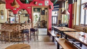 Restaurace v ubytování Cuba Bar & Hostel