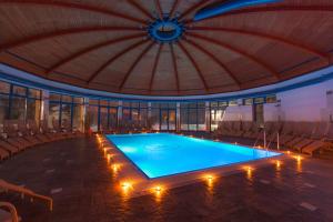 Bassein majutusasutuses Premium Hotel Panoráma või selle lähedal