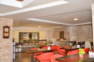 Ресторан / й інші заклади харчування у Elit Hotel Corlu