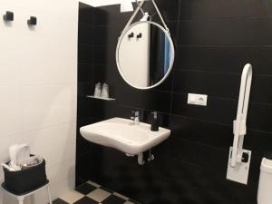 Łazienka w obiekcie Fuentepiedra Casa Rural Categoría Superior
