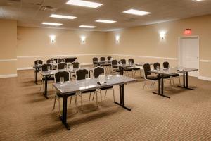 Red Lion Hotel Orlando Lake Buena Vista South- Near Disney商务区和/或会议室