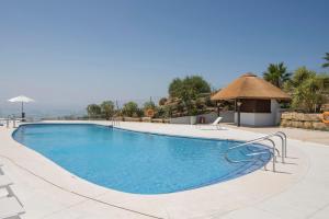 Bazén v ubytovaní Luxury Apartment Rosita alebo v jeho blízkosti