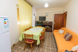 TV a/nebo společenská místnost v ubytování Apartment Lele
