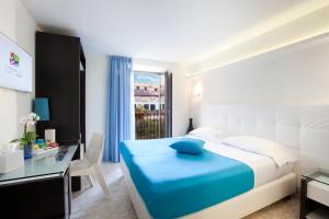 Tempat tidur dalam kamar di Sorrento Flats