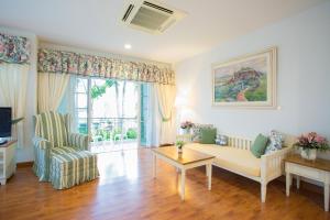 Posezení v ubytování Kensington English Garden Resort Khaoyai