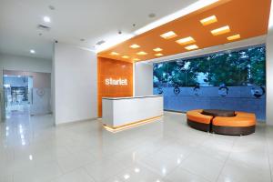 The lobby or reception area at Starlet Hotel Serpong