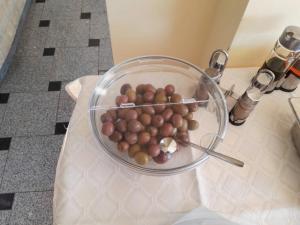 Jídlo v aparthotelu nebo okolí
