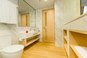 Uma casa de banho em Eco Tree Hotel Causeway Bay