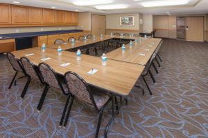 Konferenční prostory v ubytování AmericInn by Wyndham Webster City + 22 fotografií
