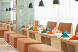 Predel za sedenje v nastanitvi HARRIS Hotel Sentraland