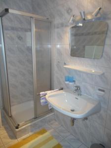 Koupelna v ubytování Ferienhaus Moser + 35 fotografií