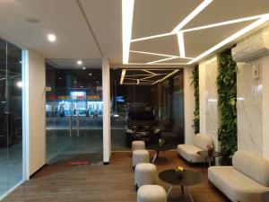 Front One Inn Kediri 휴식 공간
