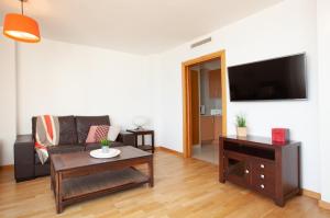 TV a/nebo společenská místnost v ubytování Lets Holidays apartment Ancora 5