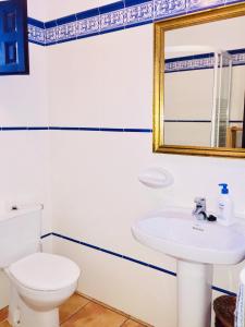 Kúpeľňa v ubytovaní CASA RURAL DE ENSUEÑO