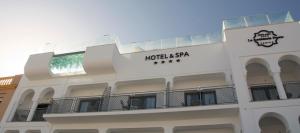 Budynek, w którym mieści się hotel