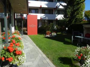 Ein Garten an der Unterkunft Stadt-Hotel Bad Hersfeld