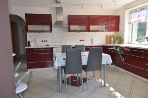 Kuchyňa alebo kuchynka v ubytovaní Ferienhaus Steyrdurchbruch