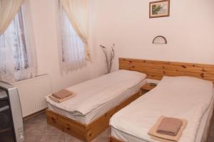 Posteľ alebo postele v izbe v ubytovaní Villa Zaburdo