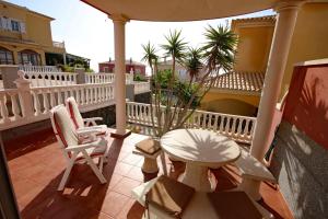 Fotografia z galérie ubytovania LAS DUNAS 2 by RENTMEDANO Pretty 2 bedroom villa, ocean views, pool and WiFi v destinácii El Médano