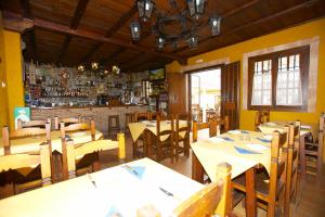 Restaurace v ubytování Hotel Posada San Antonio